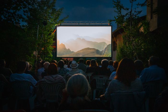 Filmsko poletje s Kinoateljejem: Potujoči Kino Soča pod zvezdnatim nebom